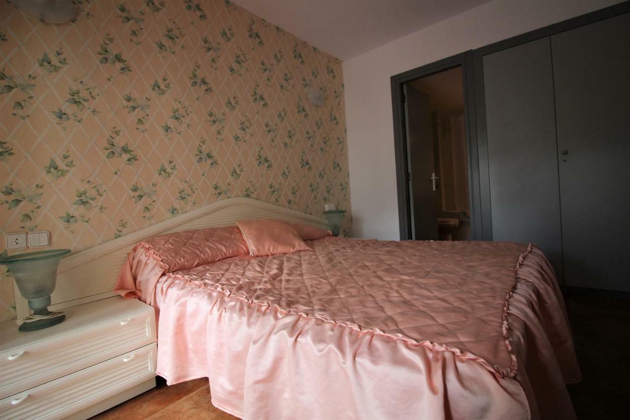 Global Immo 3329 Royal Marine I Appartement Roses Buitenkant foto